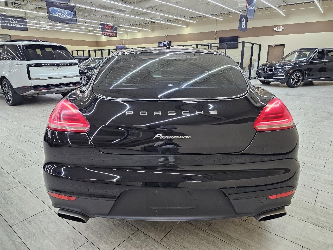 Porsche Panamera  2016