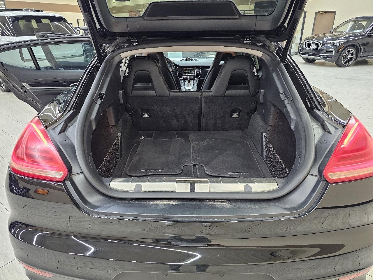 Porsche Panamera  2016