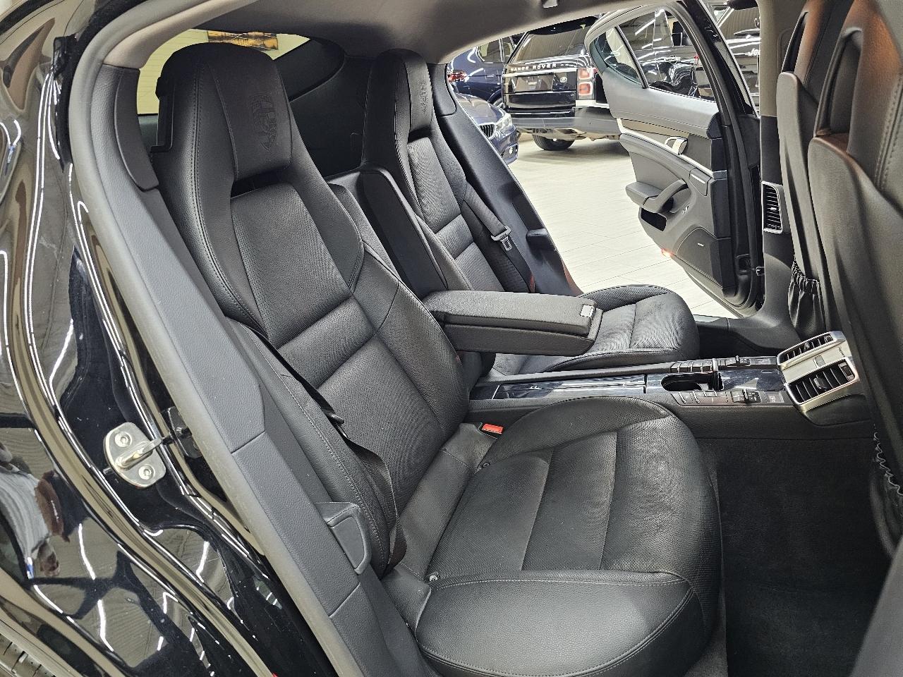 Porsche Panamera  2016