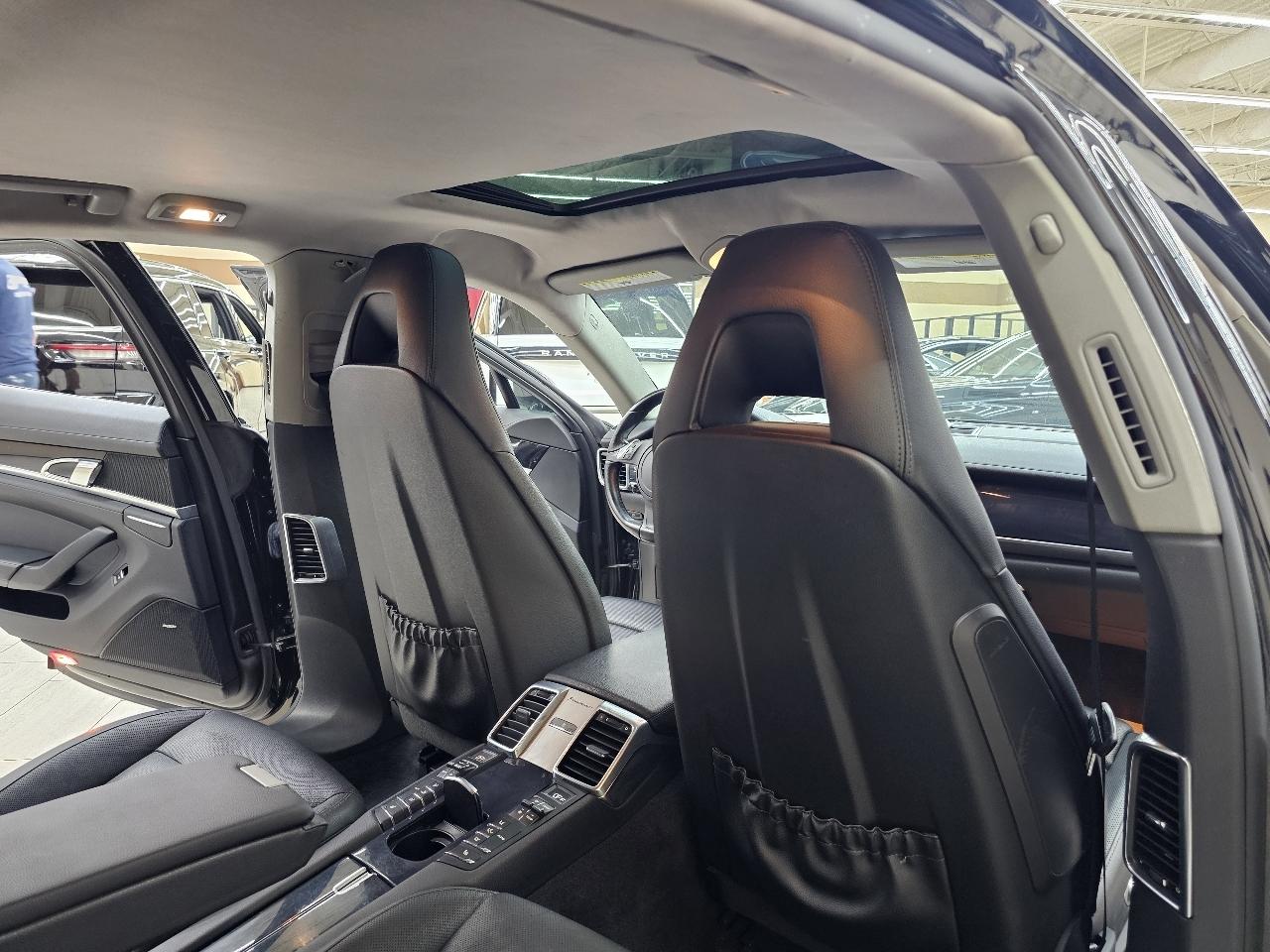 Porsche Panamera  2016