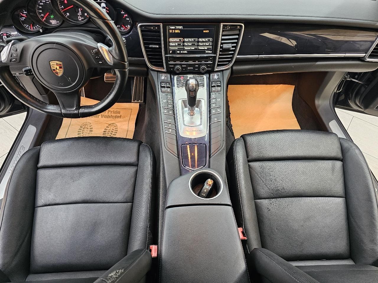Porsche Panamera  2016
