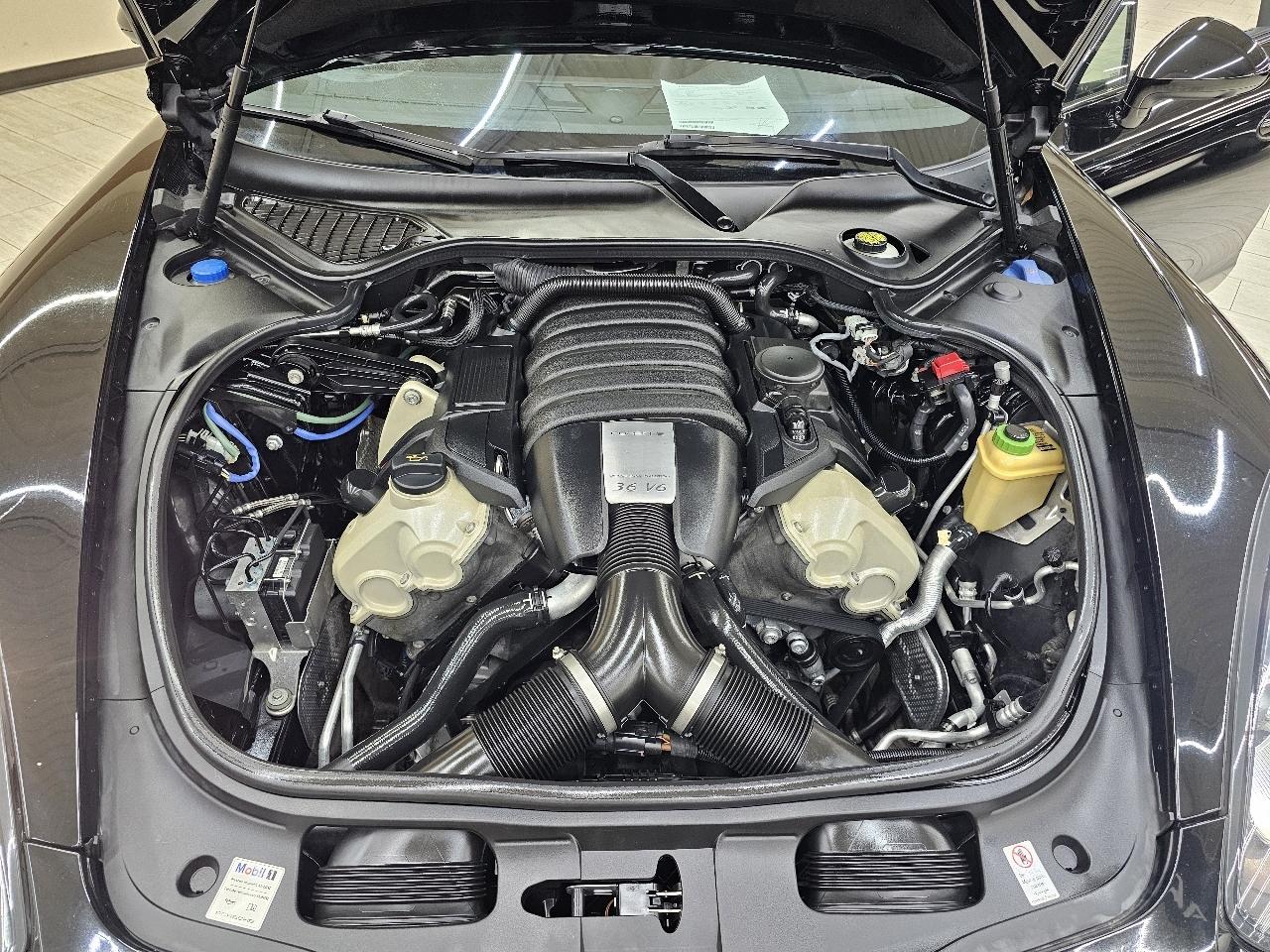 Porsche Panamera  2016