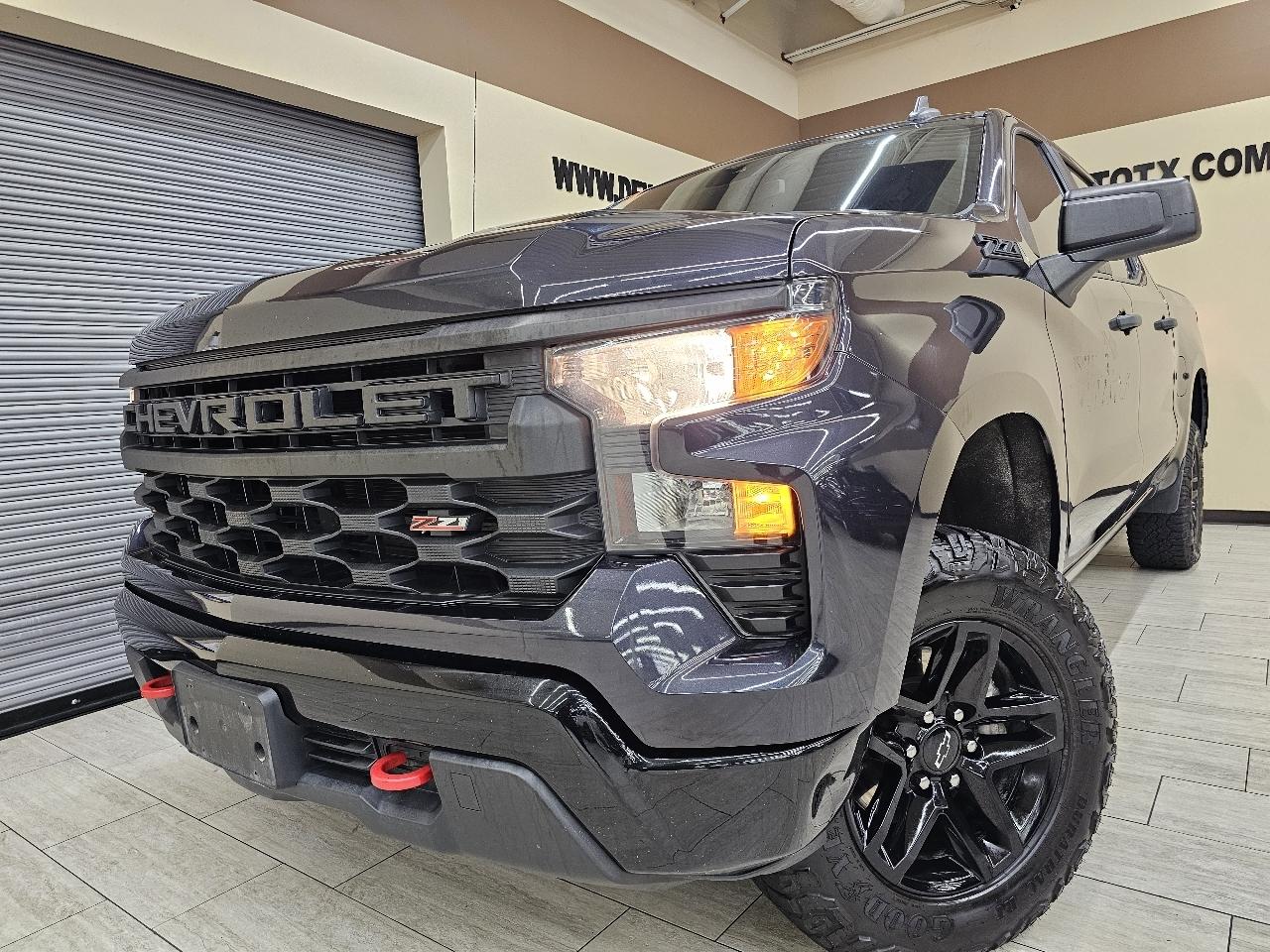 Chevrolet Silverado 1500 Trail Boss Custom Crew Cab 4WD 2022