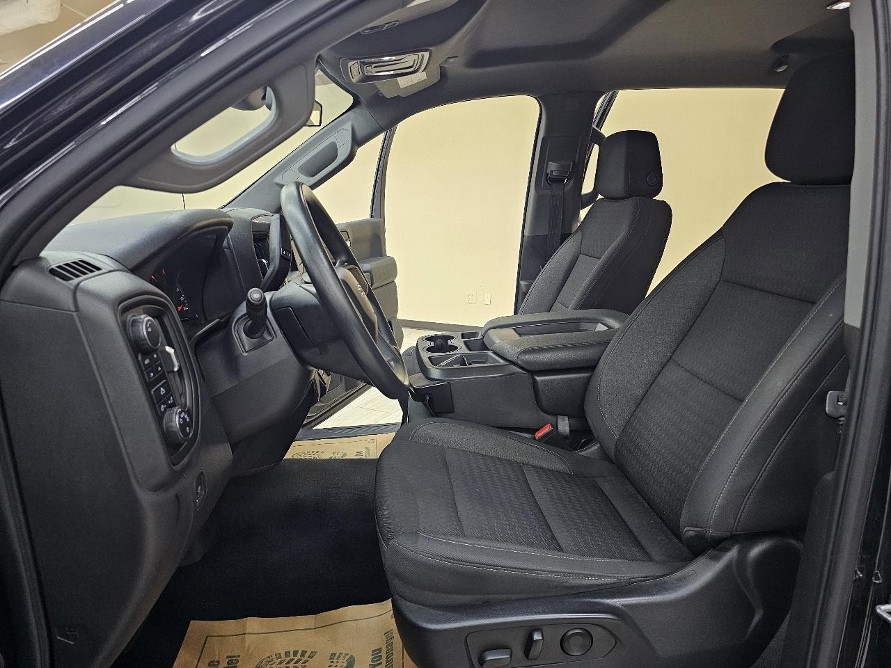 Chevrolet Silverado 1500 Trail Boss Custom Crew Cab 4WD 2022