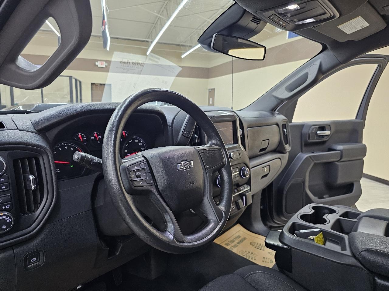 Chevrolet Silverado 1500 Trail Boss Custom Crew Cab 4WD 2022