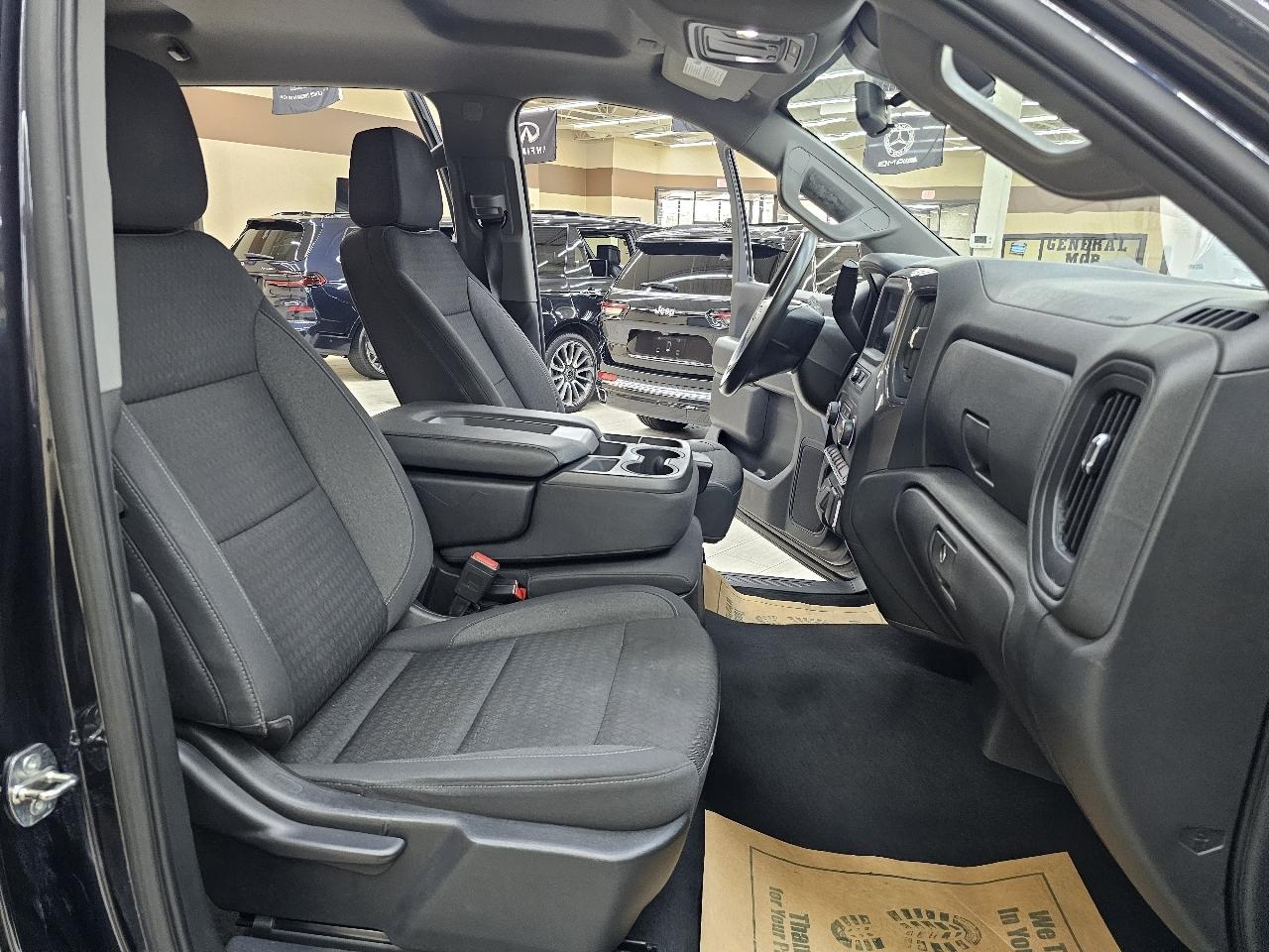 Chevrolet Silverado 1500 Trail Boss Custom Crew Cab 4WD 2022