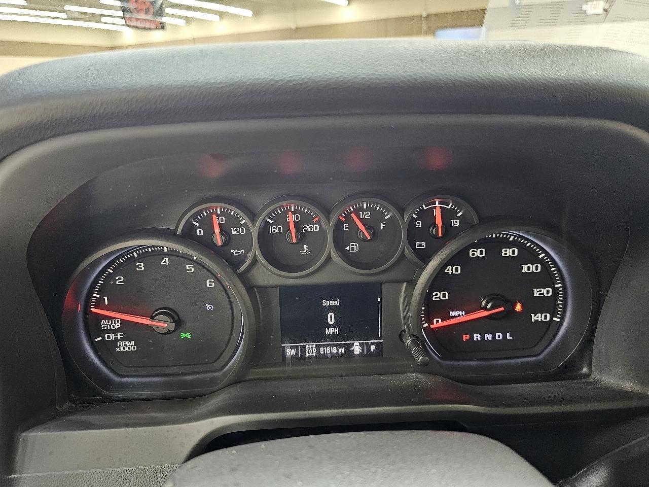 Chevrolet Silverado 1500 Trail Boss Custom Crew Cab 4WD 2022