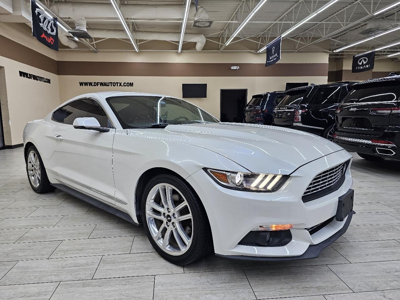 Ford Mustang EcoBoost Coupe 2017