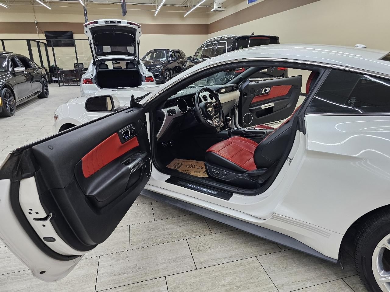 Ford Mustang EcoBoost Coupe 2017