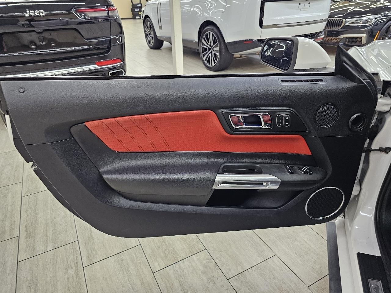 Ford Mustang EcoBoost Coupe 2017