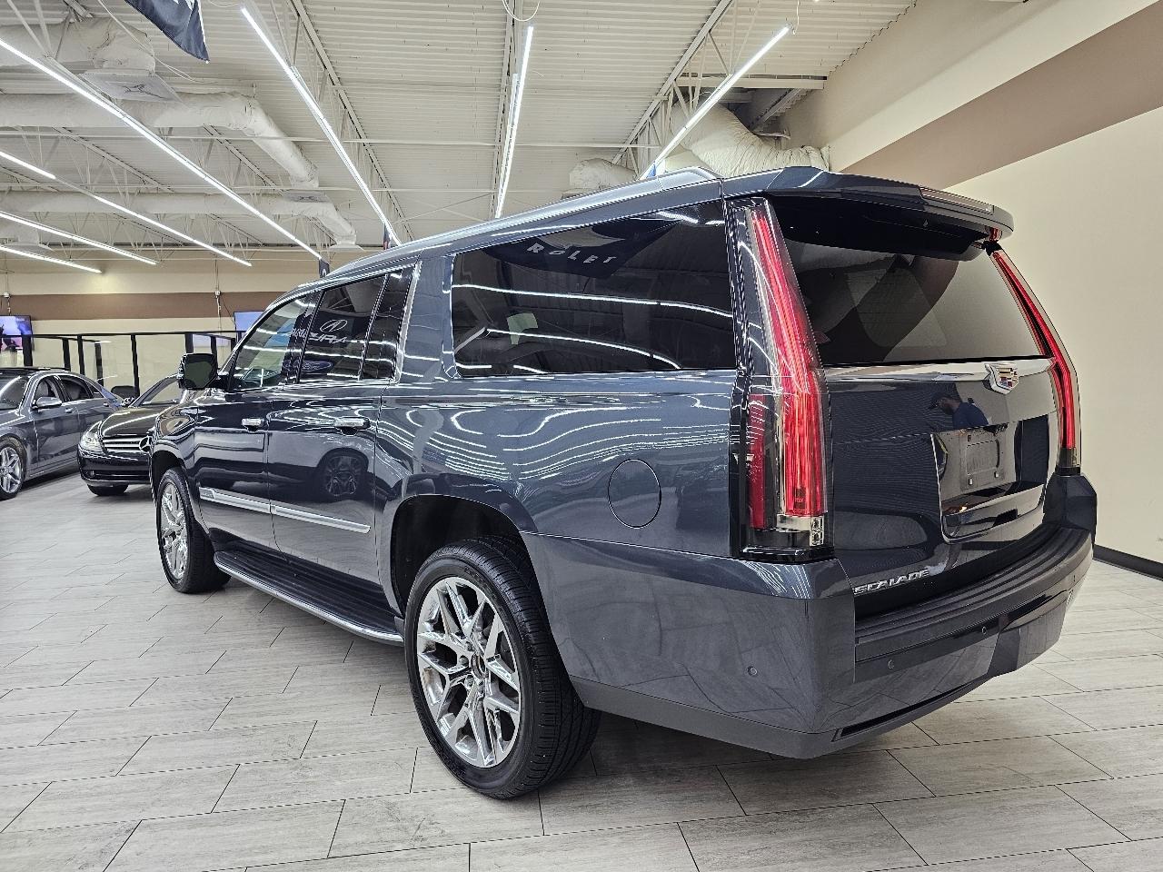 Cadillac Escalade ESV Luxury 4WD 2020