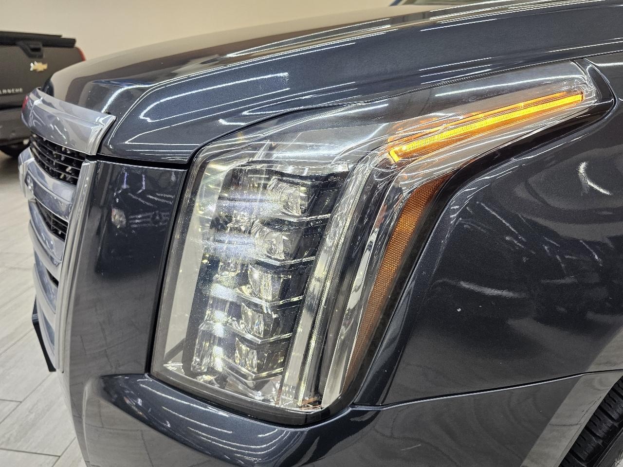 Cadillac Escalade ESV Luxury 4WD 2020
