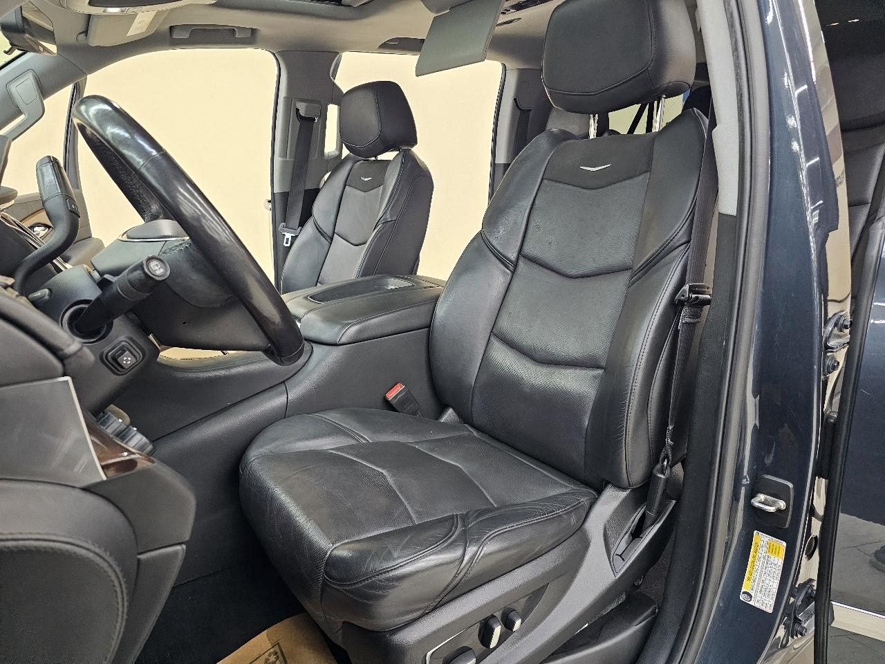 Cadillac Escalade ESV Luxury 4WD 2020
