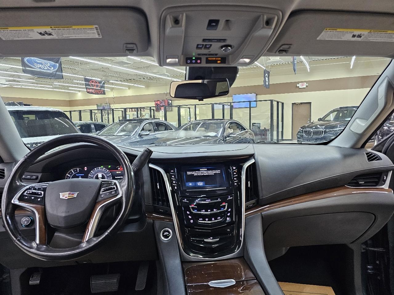 Cadillac Escalade ESV Luxury 4WD 2020