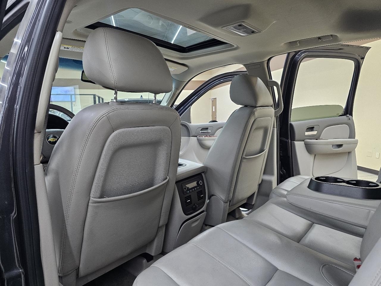 Chevrolet Avalanche LT 2WD 2011