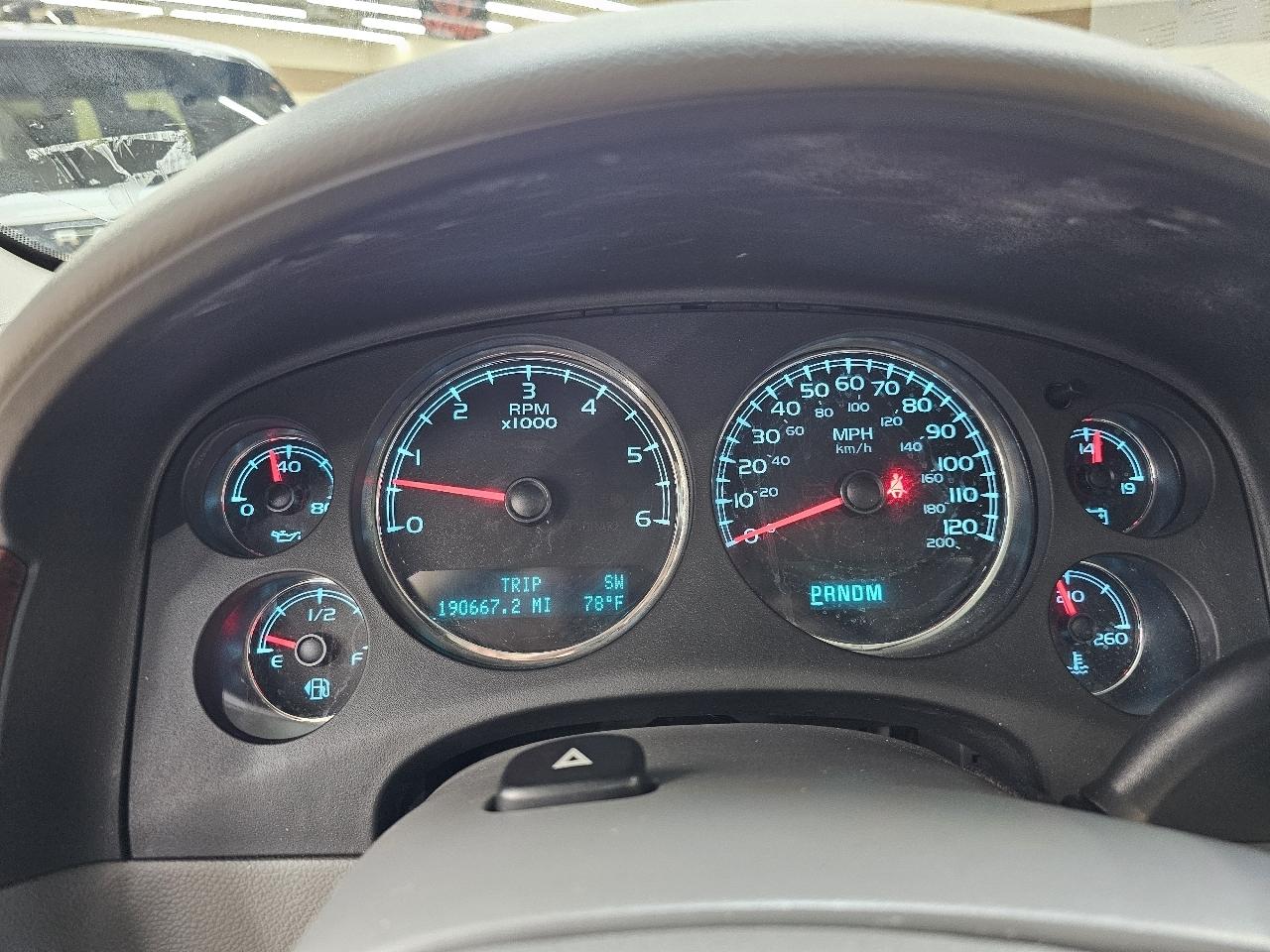 Chevrolet Avalanche LT 2WD 2011