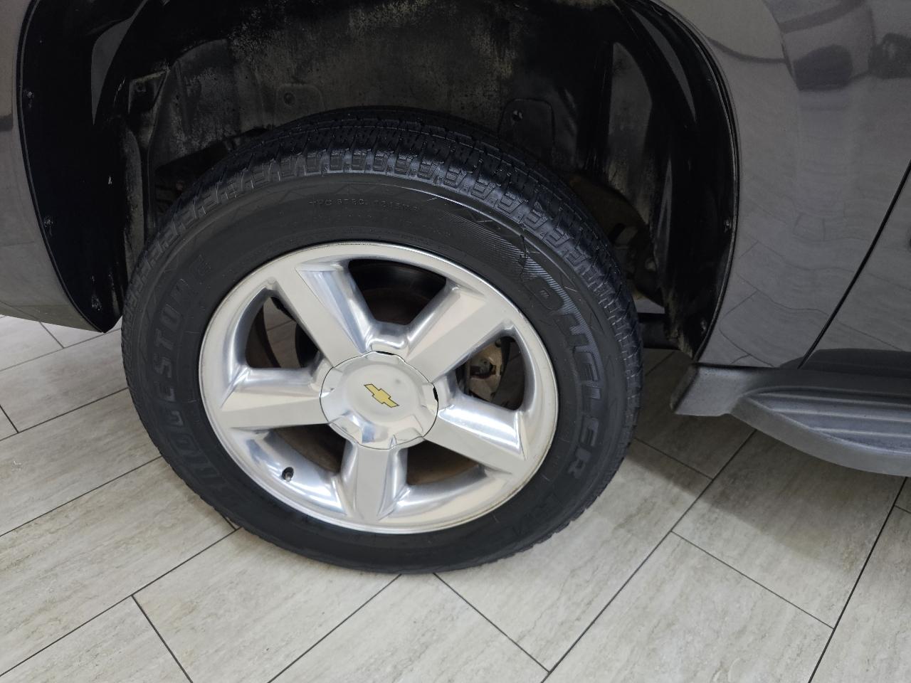 Chevrolet Avalanche LT 2WD 2011