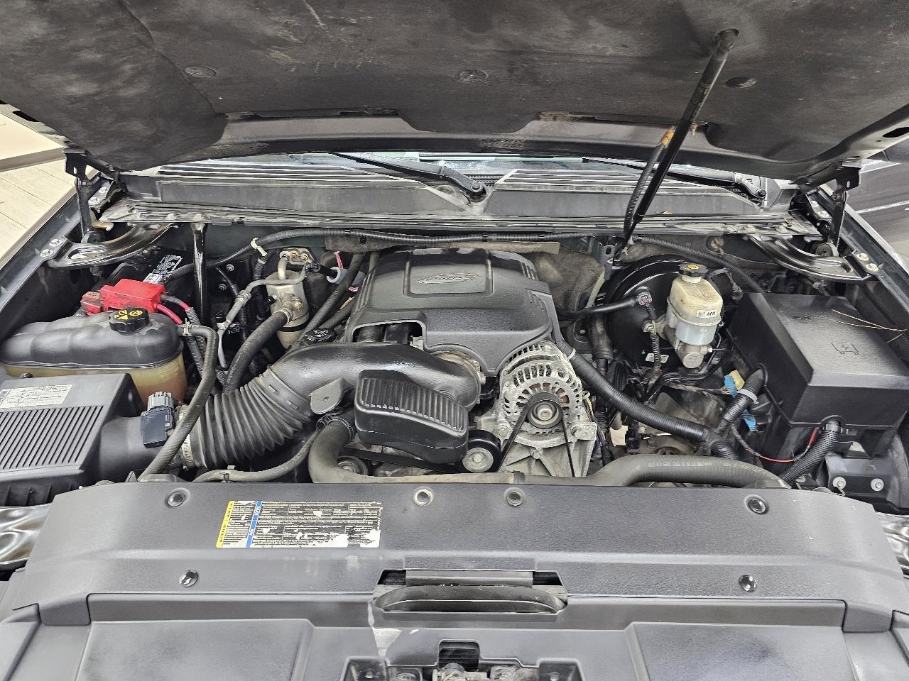 Chevrolet Avalanche LT 2WD 2011