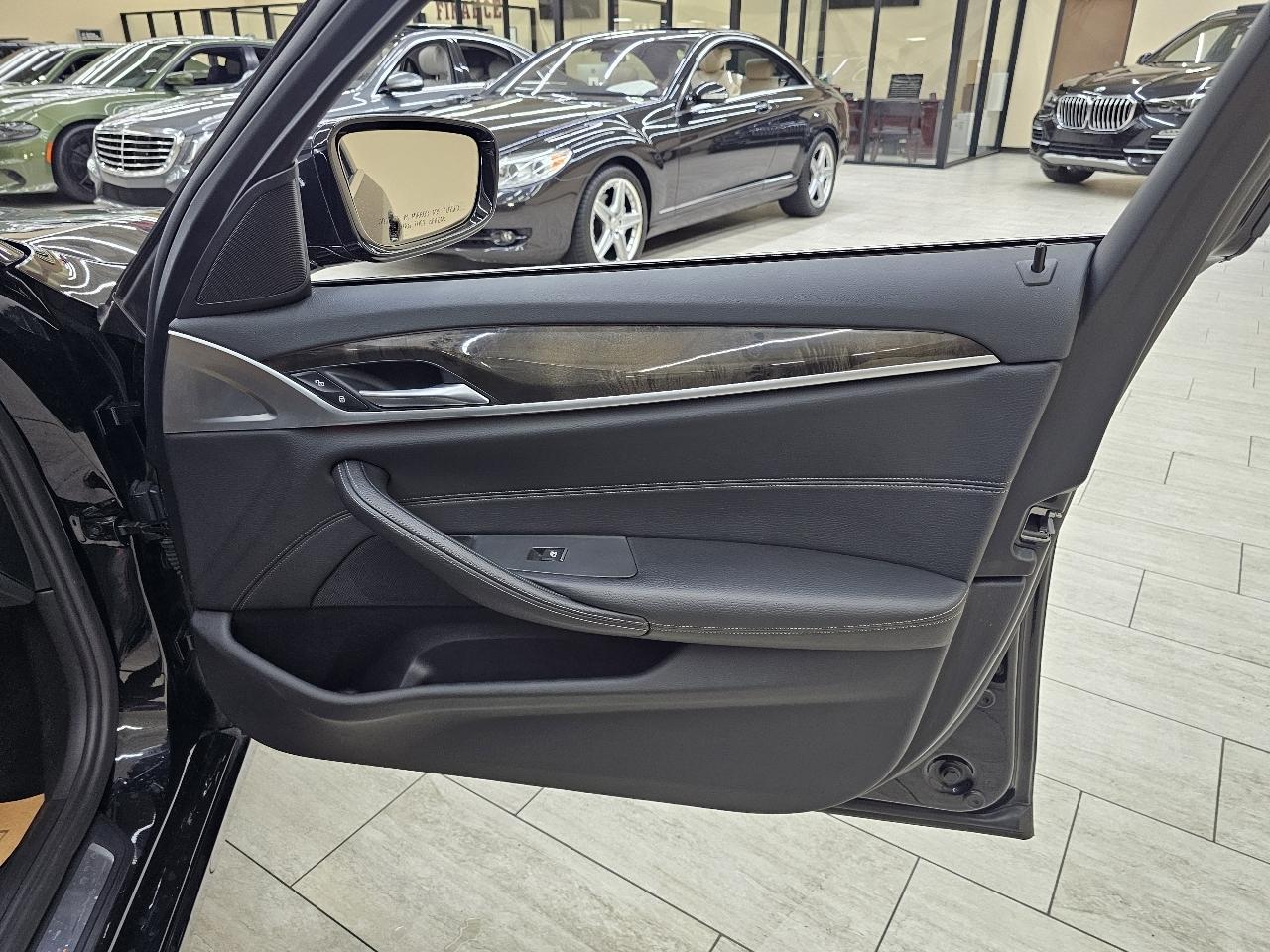 BMW 5-Series 530i 2017