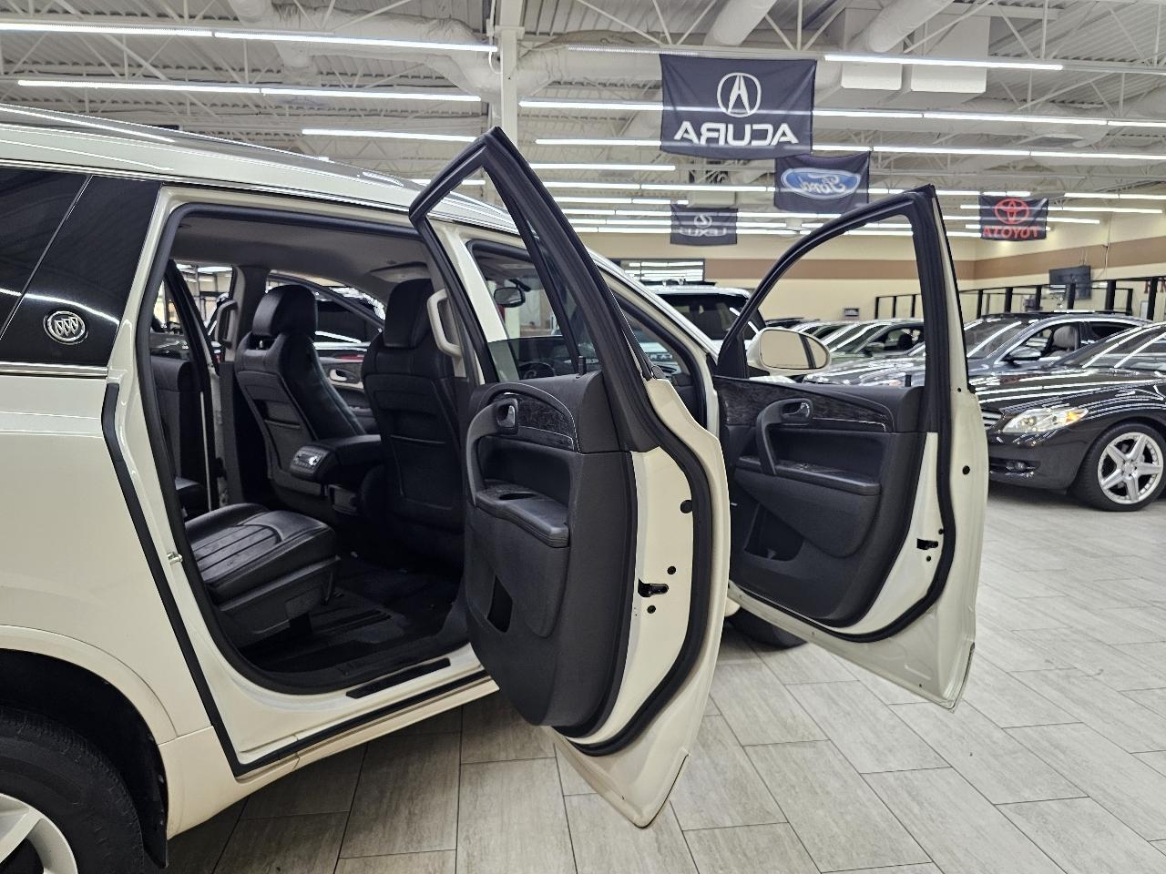 Buick Enclave Premium FWD 2013