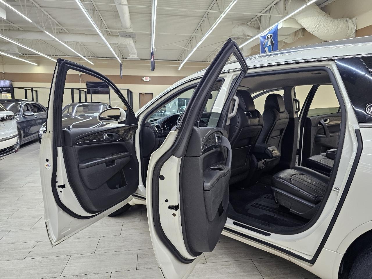 Buick Enclave Premium FWD 2013