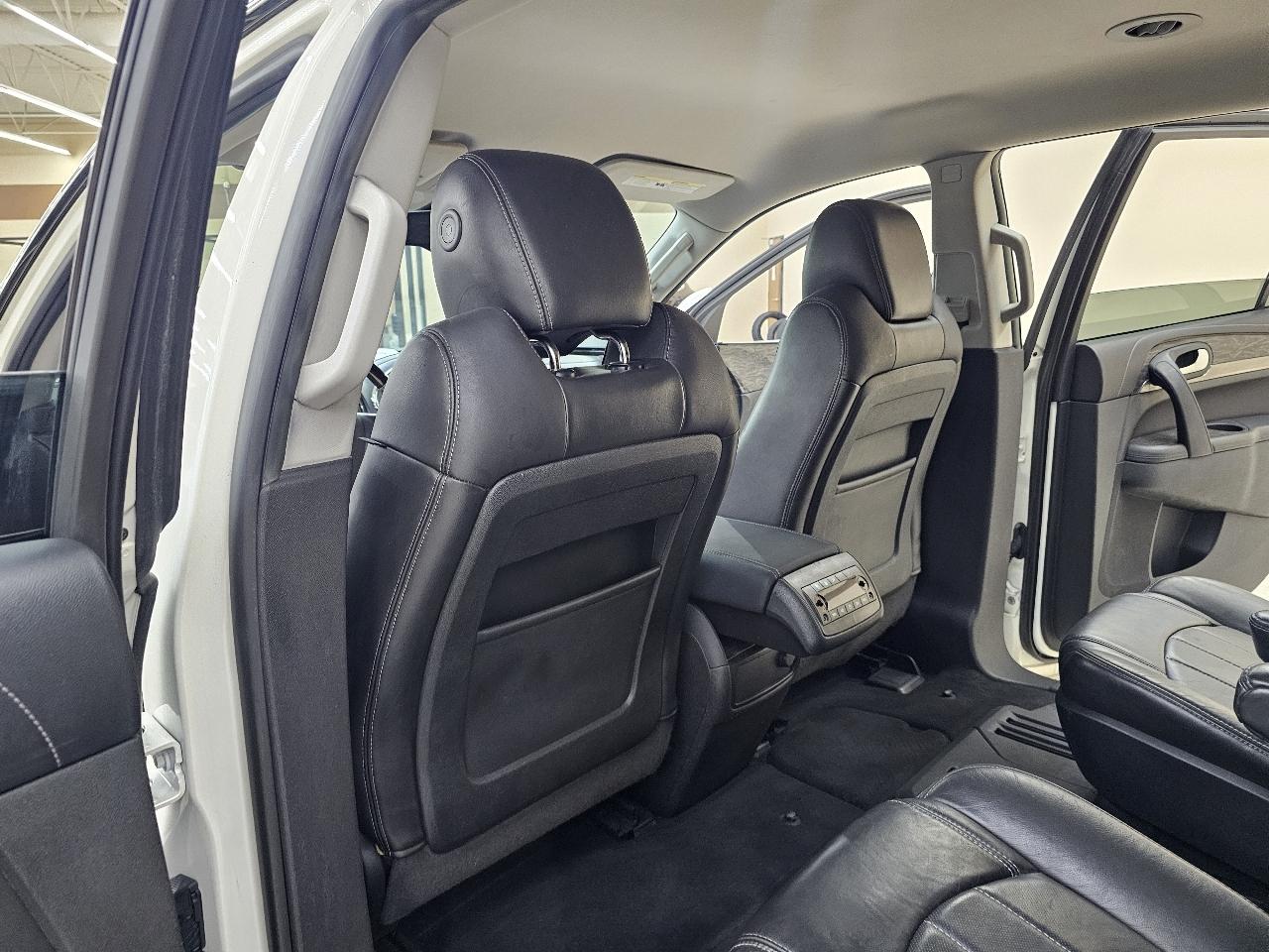Buick Enclave Premium FWD 2013