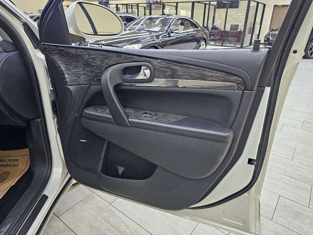 Buick Enclave Premium FWD 2013