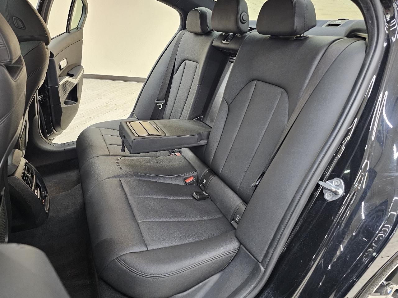BMW 3-Series 330i 2020