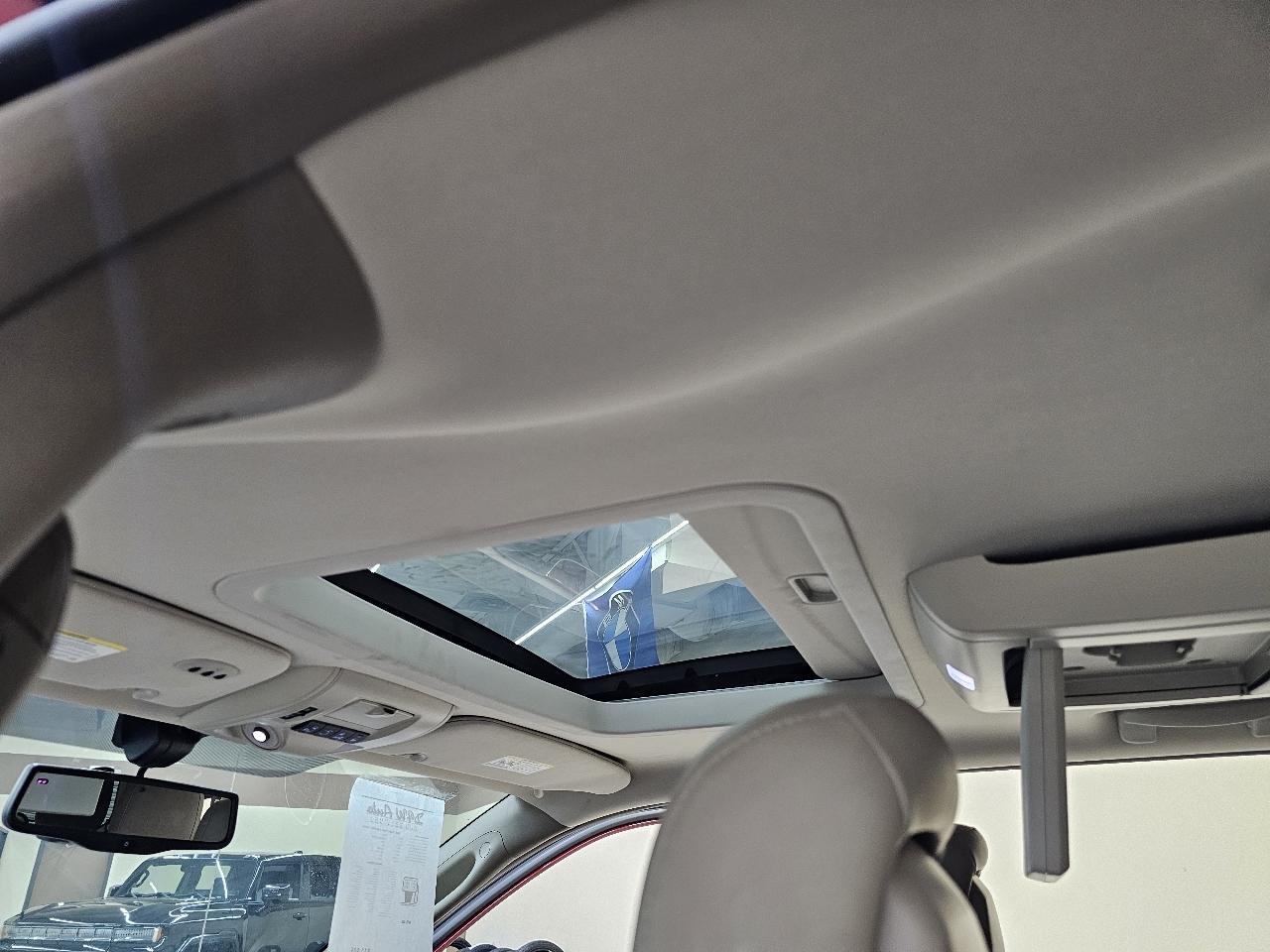 Chrysler Town & Country Limited 2013