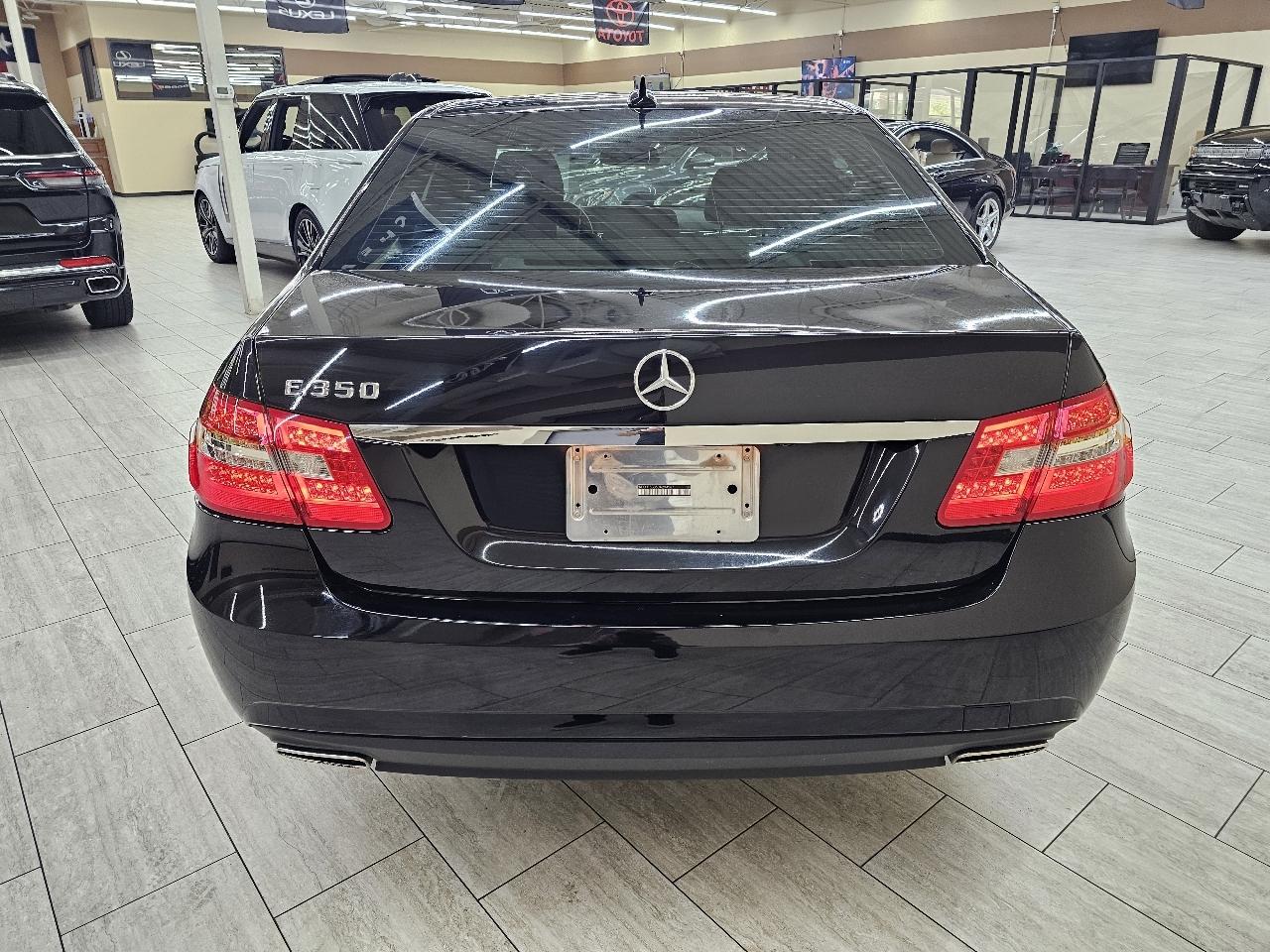 Mercedes-Benz E-Class E350 Sedan 2011