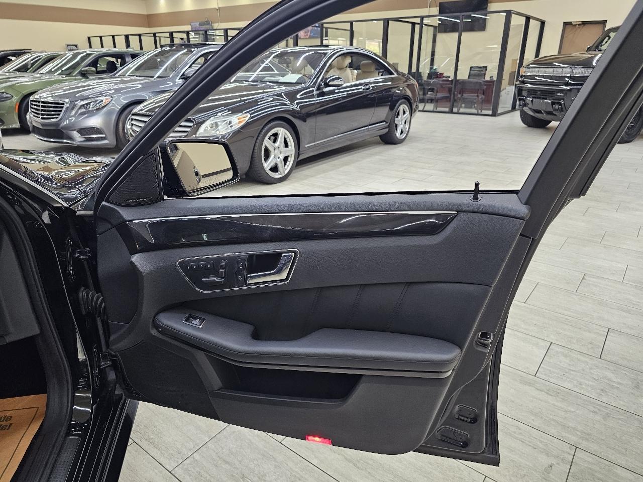 Mercedes-Benz E-Class E350 Sedan 2011