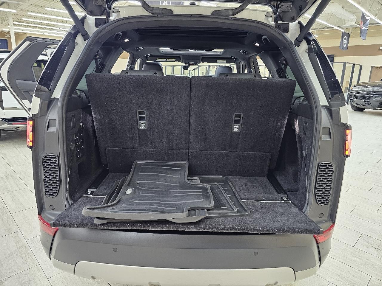 Land Rover Discovery HSE Td6 2018