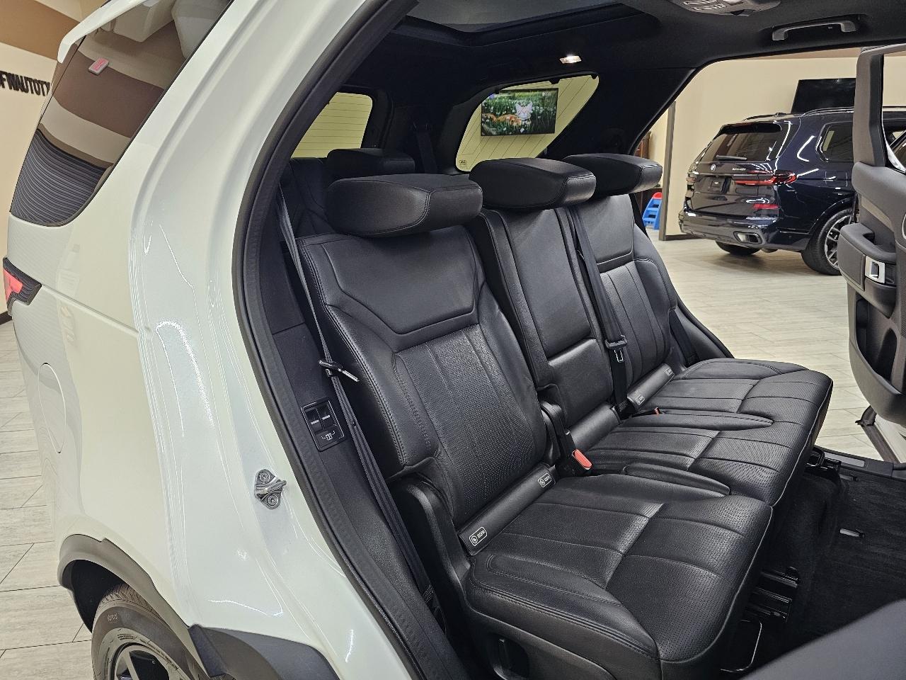 Land Rover Discovery HSE Td6 2018
