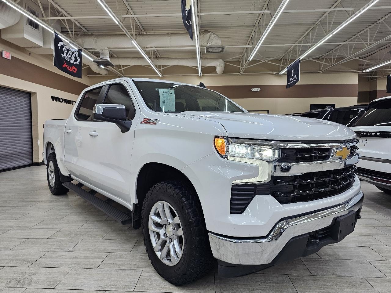 Chevrolet Silverado 1500 LT Crew Cab 4WD 2023