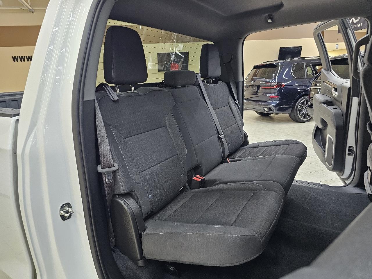Chevrolet Silverado 1500 LT Crew Cab 4WD 2023