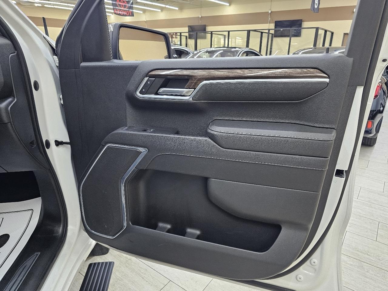 Chevrolet Silverado 1500 LT Crew Cab 4WD 2023