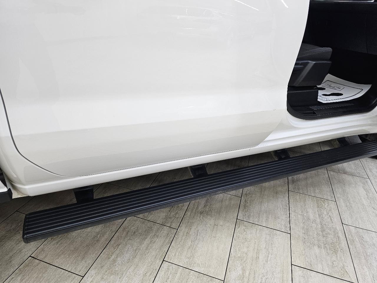 Chevrolet Silverado 1500 LT Crew Cab 4WD 2023