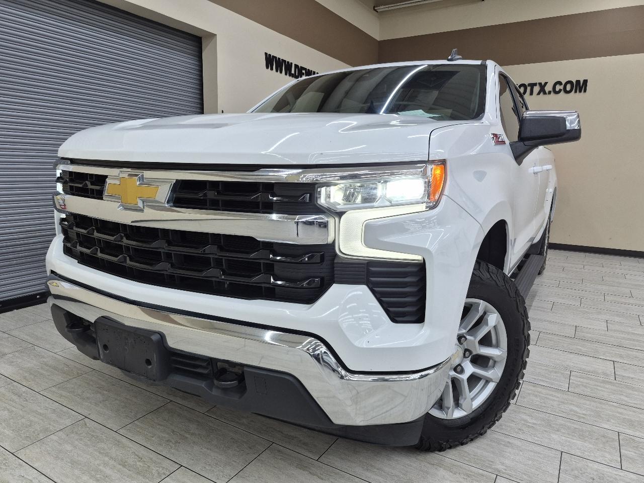 Chevrolet Silverado 1500 LT Crew Cab 4WD 2023