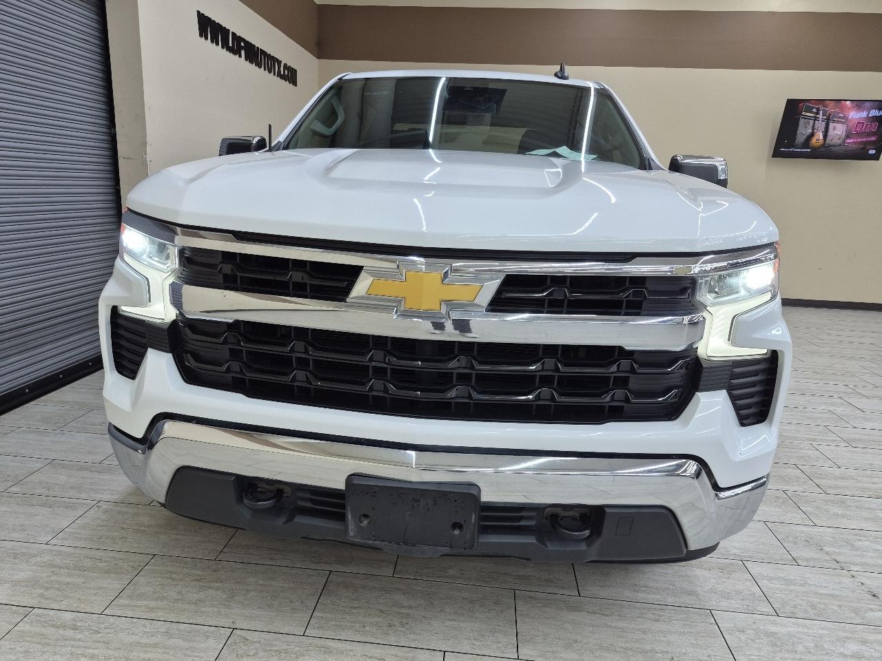 Chevrolet Silverado 1500 LT Crew Cab 4WD 2023
