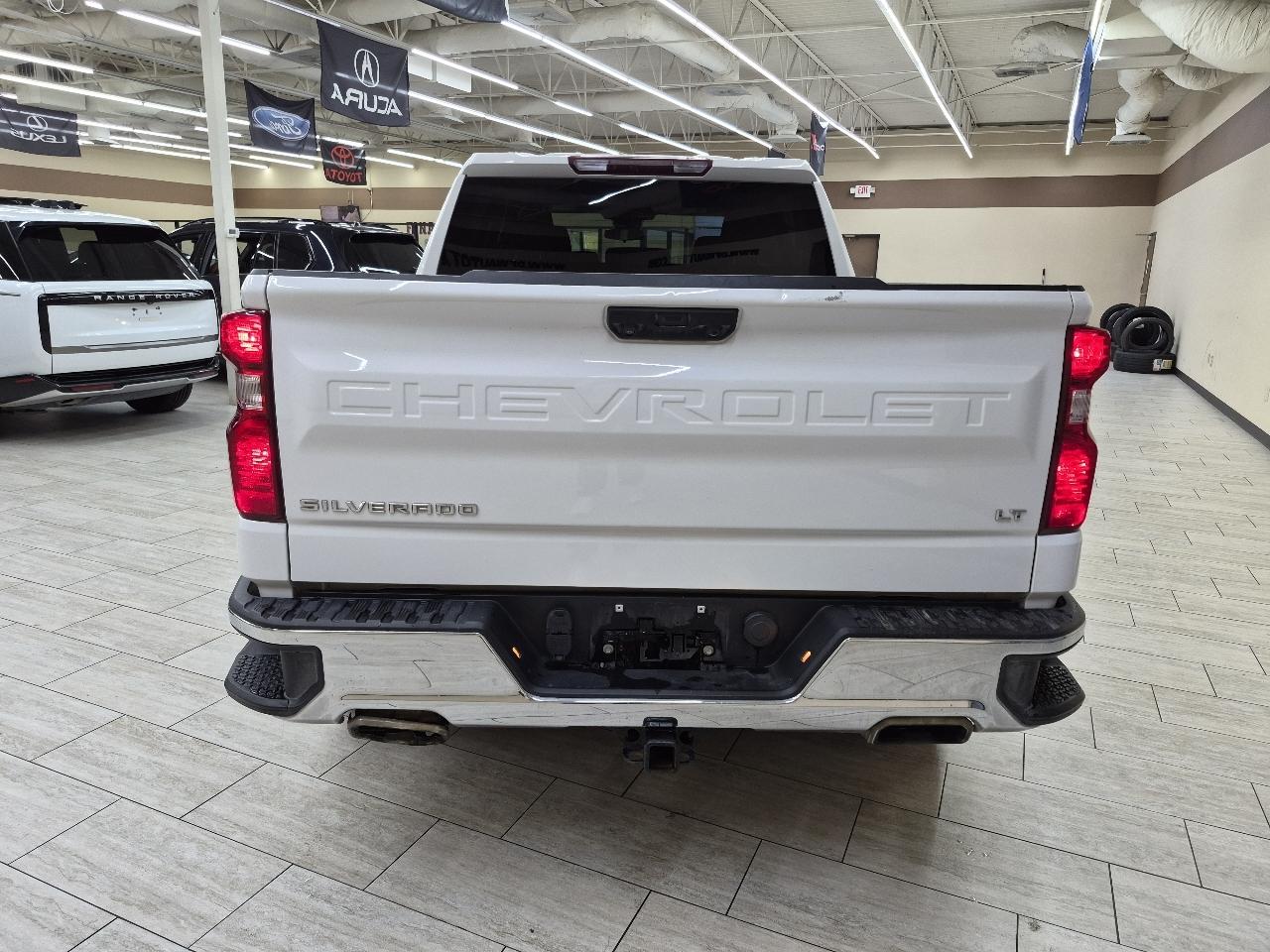 Chevrolet Silverado 1500 LT Crew Cab 4WD 2023