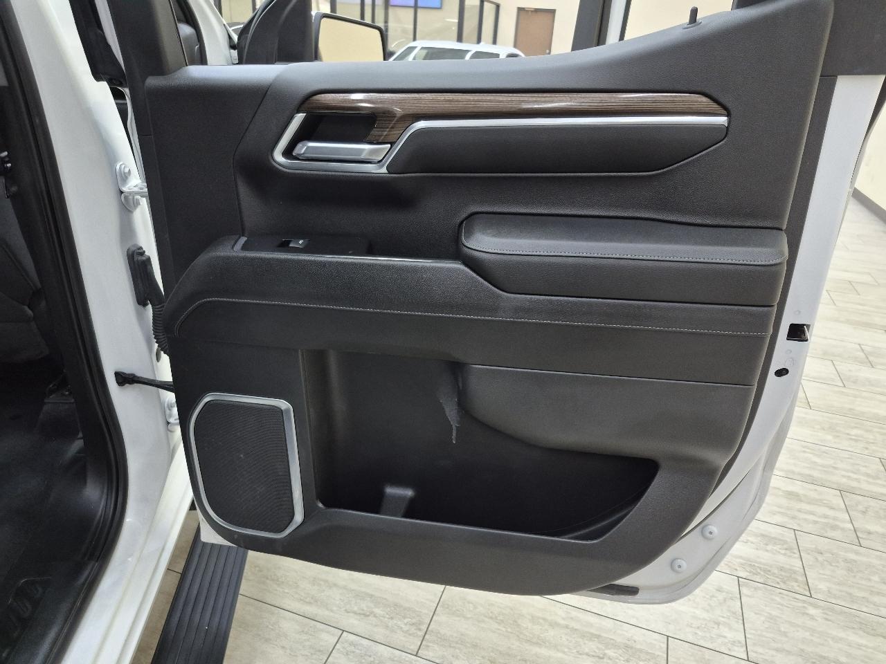 Chevrolet Silverado 1500 LT Crew Cab 4WD 2023