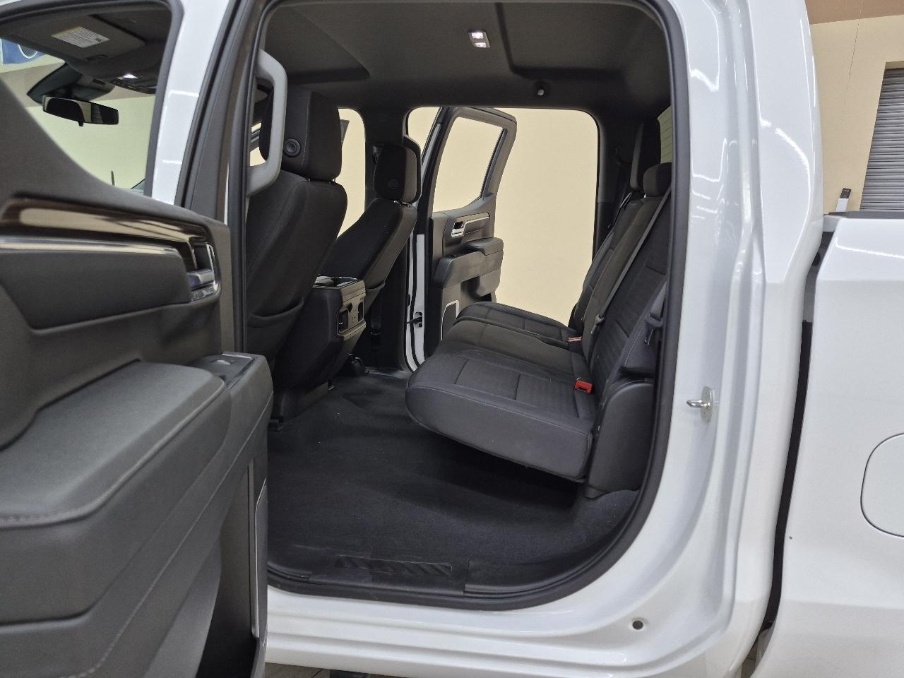 Chevrolet Silverado 1500 LT Crew Cab 4WD 2023