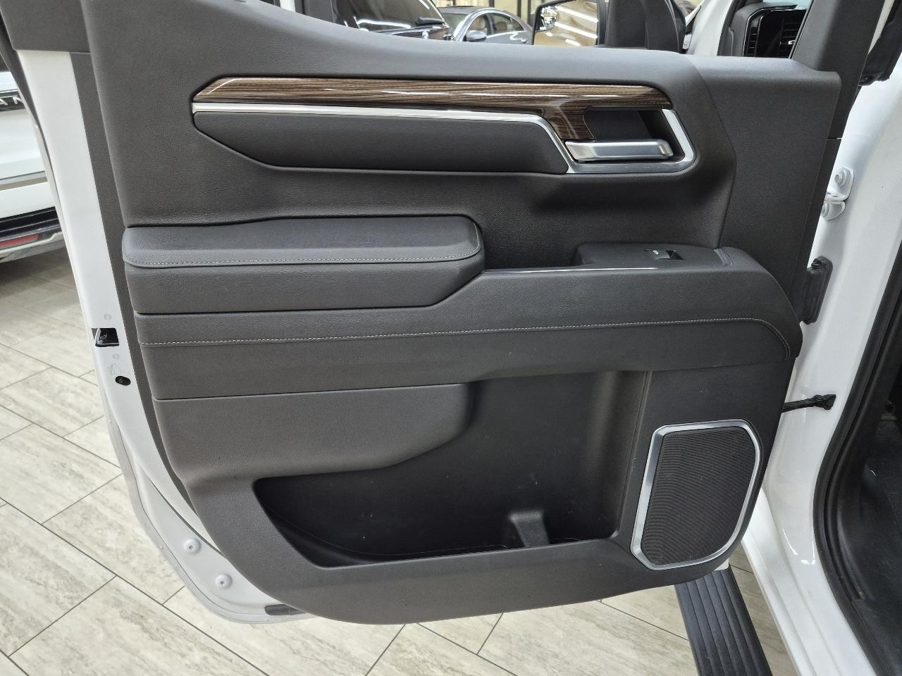 Chevrolet Silverado 1500 LT Crew Cab 4WD 2023