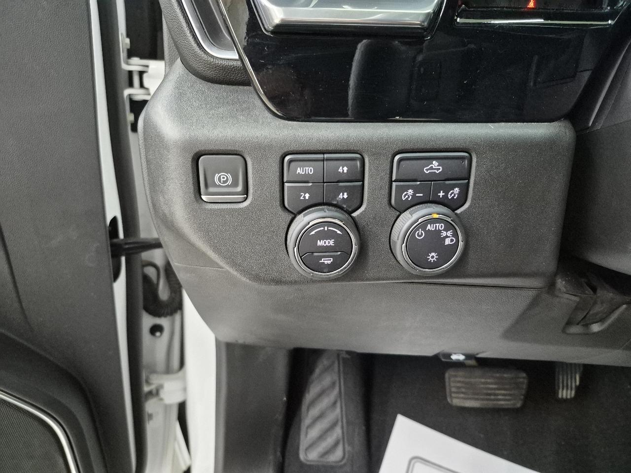 Chevrolet Silverado 1500 LT Crew Cab 4WD 2023