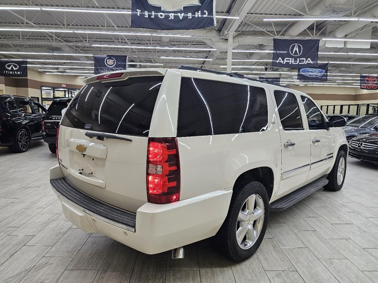 Chevrolet Suburban LTZ 1500 2WD 2013