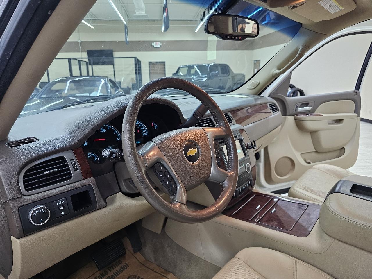 Chevrolet Suburban LTZ 1500 2WD 2013