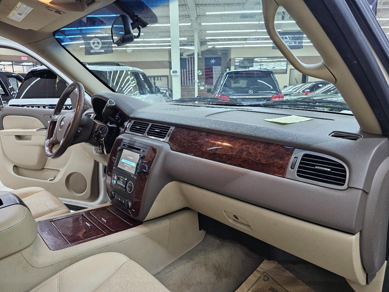 Chevrolet Suburban LTZ 1500 2WD 2013