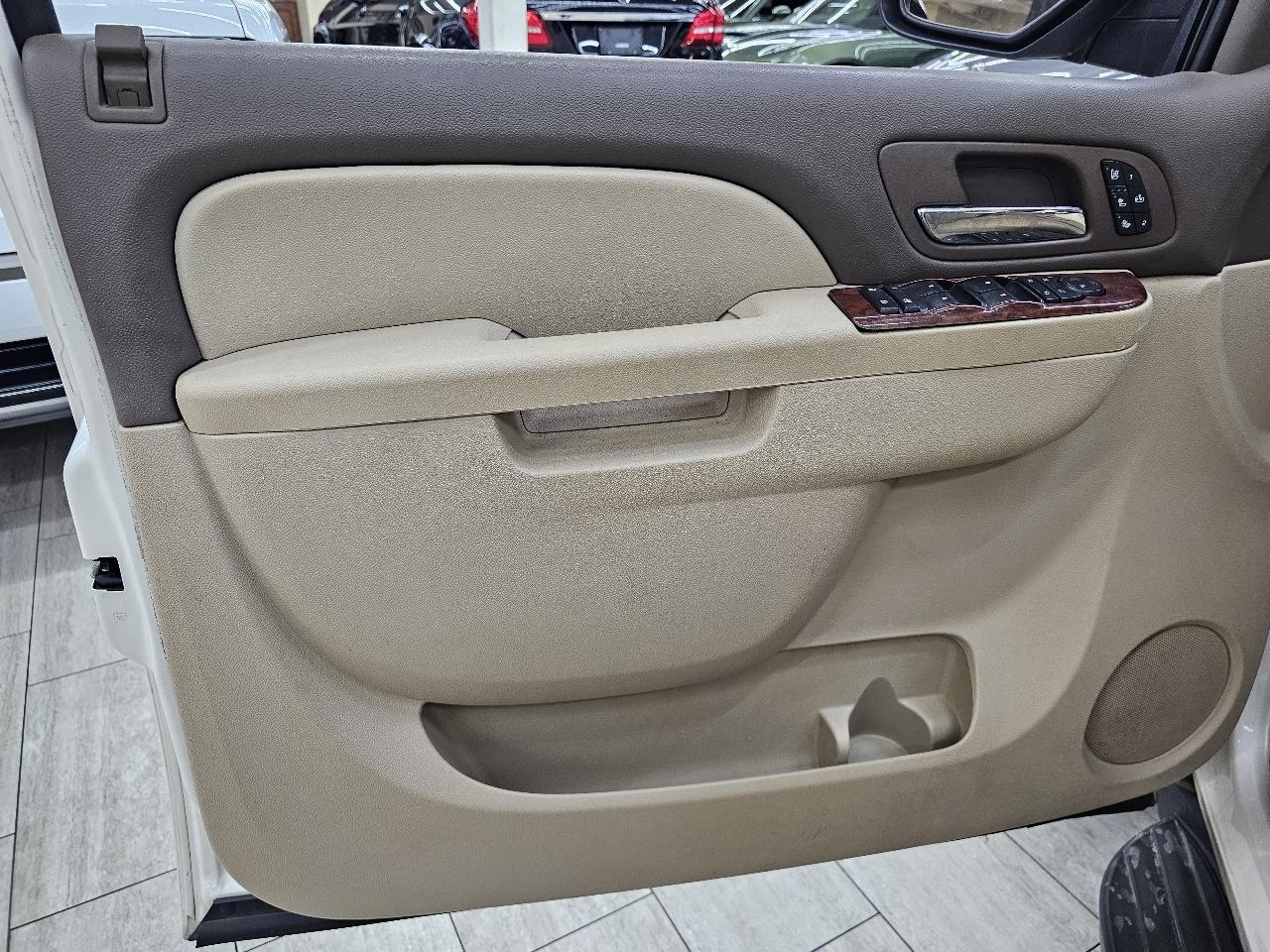 Chevrolet Suburban LTZ 1500 2WD 2013