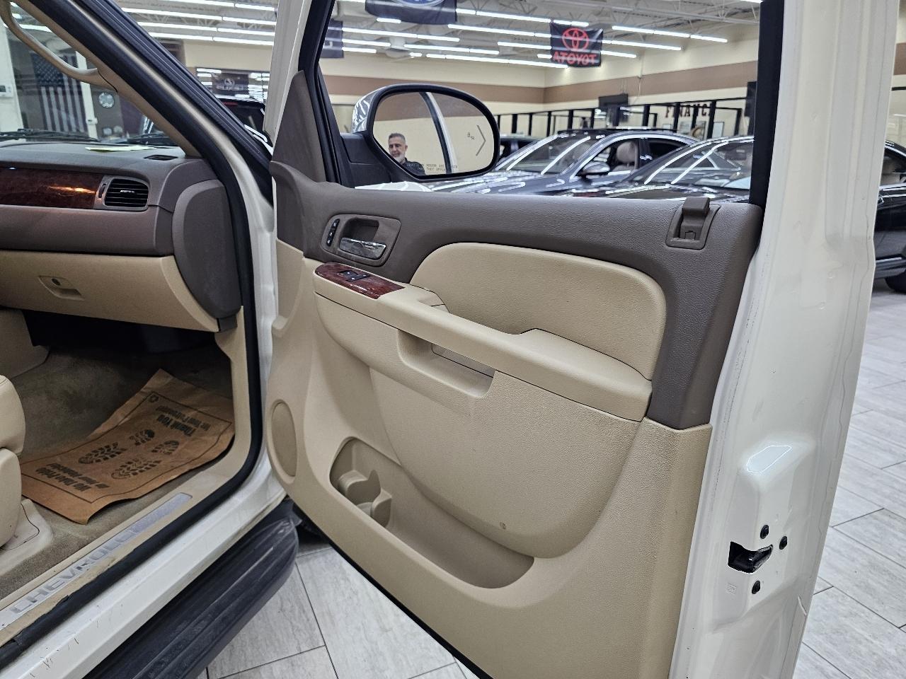 Chevrolet Suburban LTZ 1500 2WD 2013