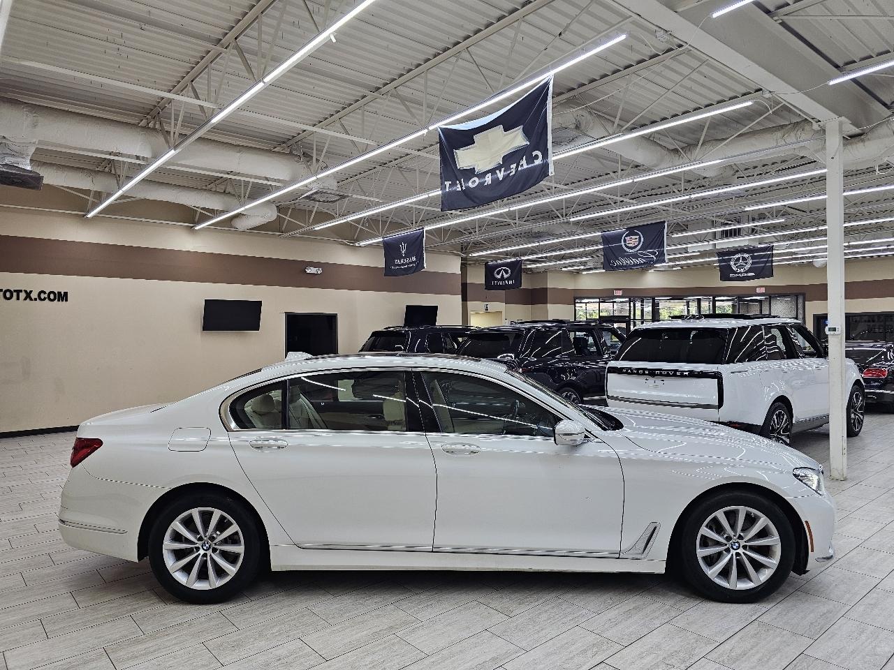 BMW 7-Series 740i 2019